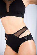 Lade das Bild in den Galerie-Viewer, Zoe Shorts